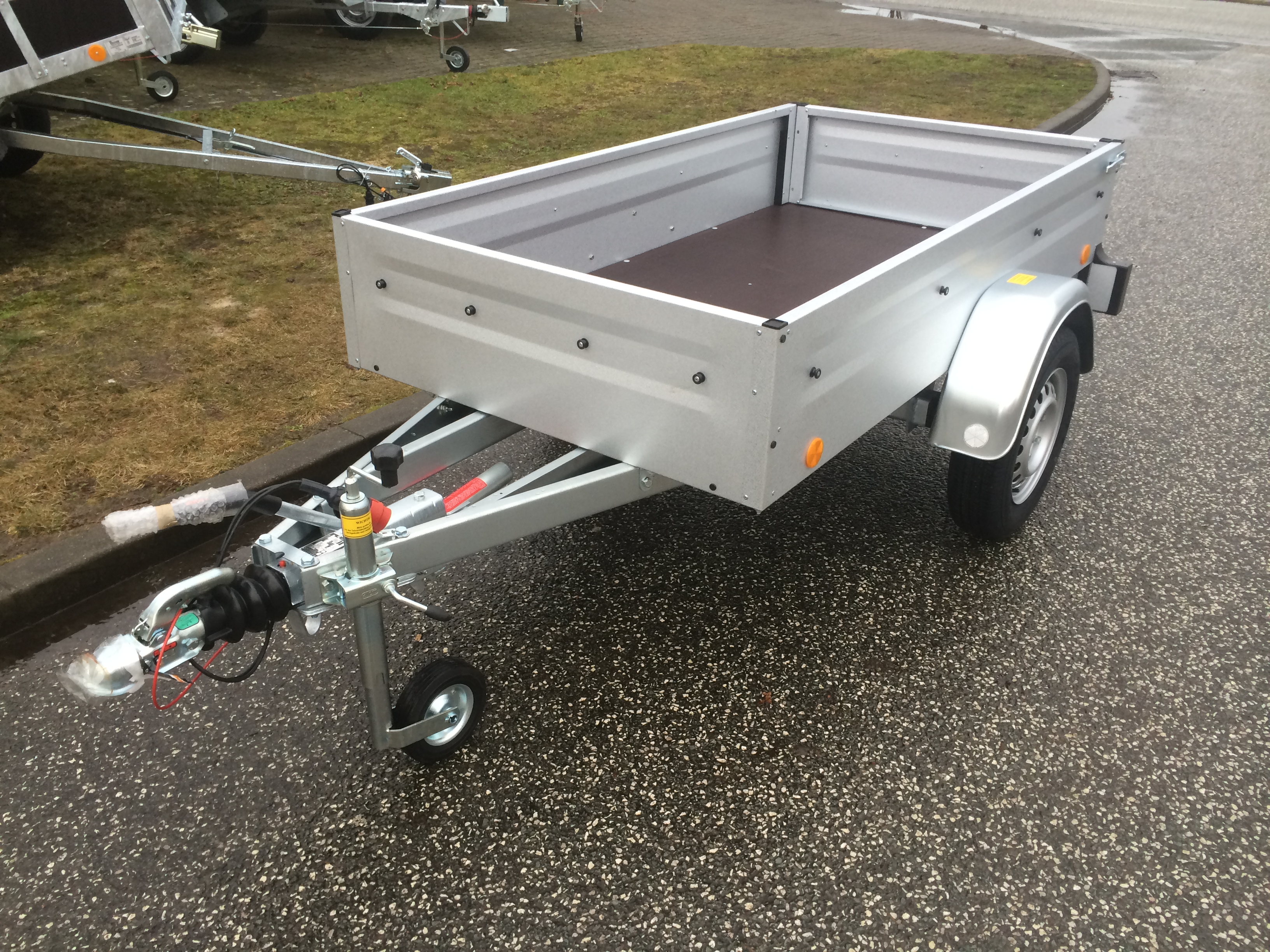486 TPV Kastenanhänger TL-EB2 gebremst 1000kg